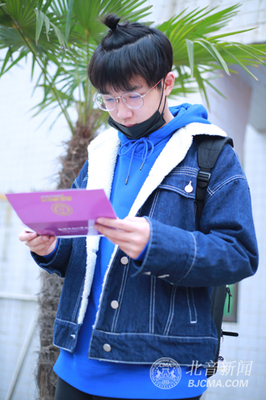 “明日之子”钟易轩、“少年李世民”刘泽宇、世锦赛冠军叶锦夫入学 梦工厂又添新虎将--北京现代音乐研修学院2018新生报到现场持续火爆